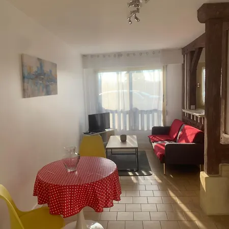 Kennedy Apartment